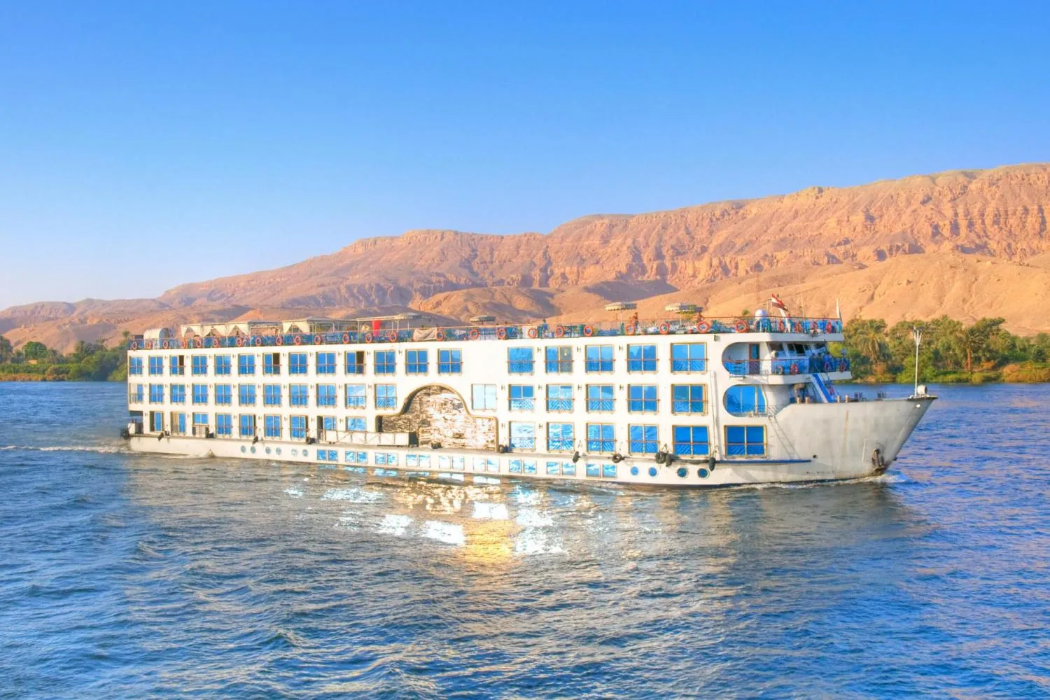 4 Nights Luxurious MS Amwaj Living Stone Nile Cruise