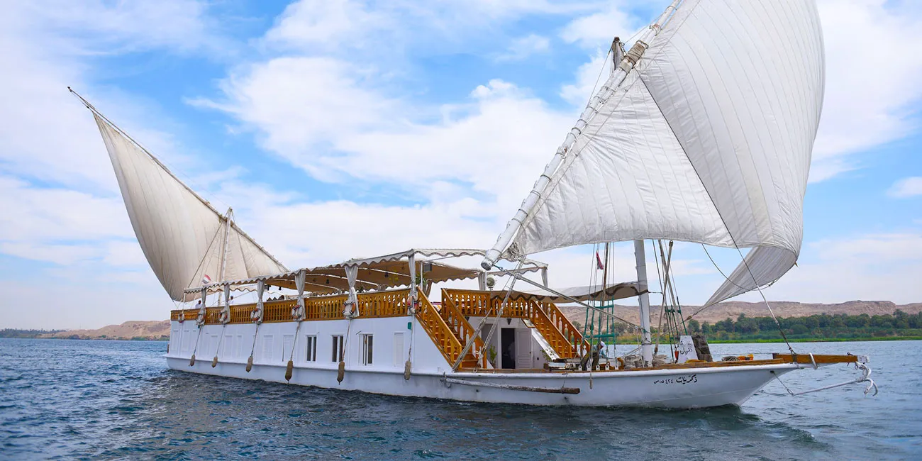 4 Days / 3 Nights Cleopatra Dahabiya Nile Cruise