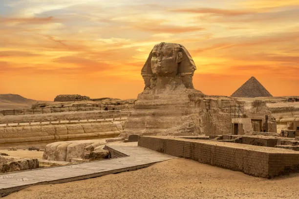  Full Day Tour to Giza Pyramids, Egyptian Museum & Old Cairo