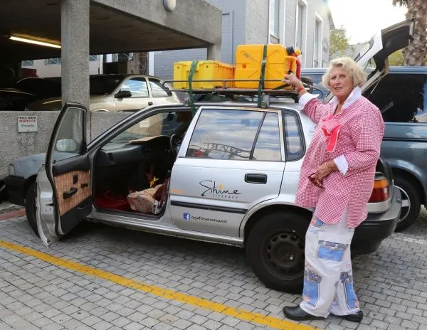 80 years old lady travels from Cape Town to Cairo using old car